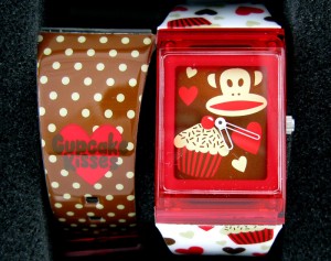 paul-frank-julius-cupcakes-wristwatch-giveaway