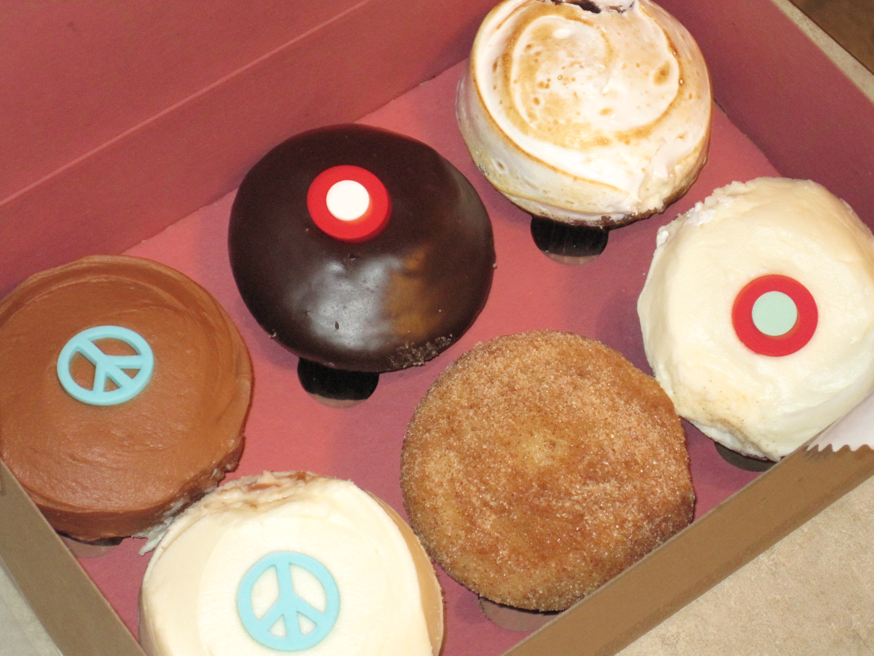 what are sprinkles dog cupcakes made of