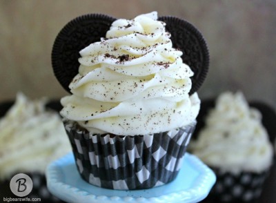 mickey mouse cupcake